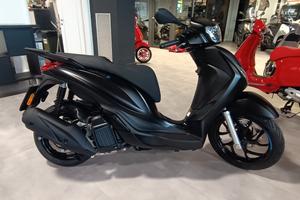 Piaggio Medley 125 S nero meteora