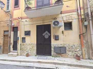 2 LOCALI A VILLABATE