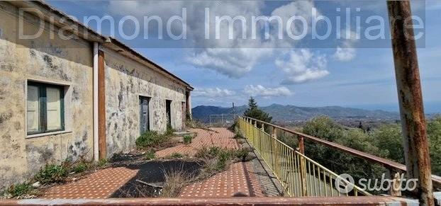 Terreno 17.000mq con fabbricato a Linguaglossa - Vista 4