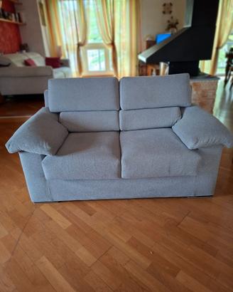N.2 Divani artigianali colore grigio