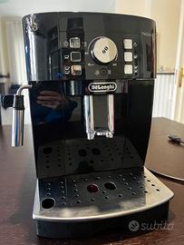 Macchina macina caffe Delonghi
