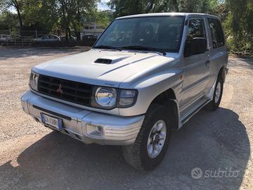 Mitsubishi Pajero 2.5 TDI MT SS GLS Special Action