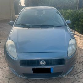 fiat grande punto.