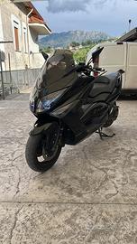 Tmax 500 2010