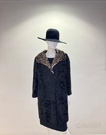 Cappotto in pelliccia di Astrakan e Ocelot