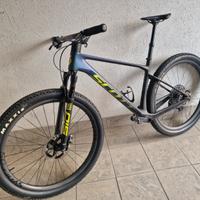 Scott Scale Rc Worldcup Tg. L