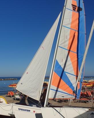 Catamarano a vela sportivo a vela Phantom 16