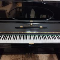 Steinway pianoforte 3 pedali