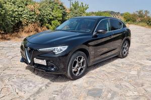 ALFA ROMO STELVIO TD 180cv  Q4 AT8  Full'optional