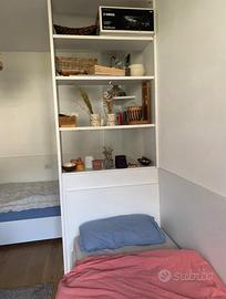 Cameretta (2 letti + 1 letto estraibile + libreria