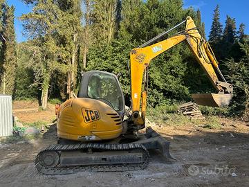 Escavatore JCB 8080