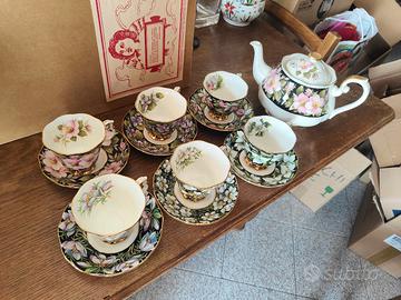 Set Royal Albert Bone China provincial flowers