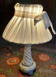 lampada in ceramica capodimonte paralume in stoffa