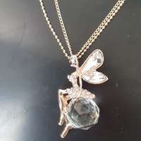 Collana lunga in acciaio con fata e brillantini