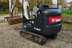 Miniescavatore Bobcat E16