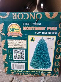 albero di natale addobbato