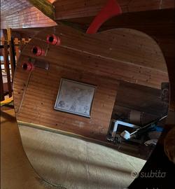 Specchio da bagno a forma di Mela