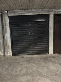 Box / Garage di 16 m² a Vedano al Lambro