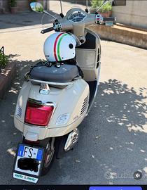 Vespa 310