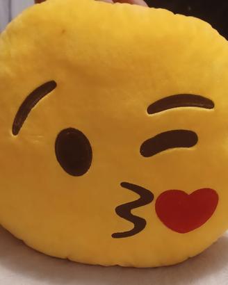 cuscino emoticon
