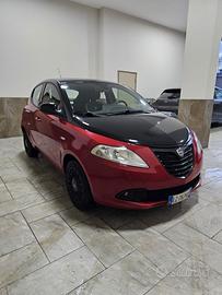 Lancia Ypsilon 1.2 69 CV 5 porte Elefantino