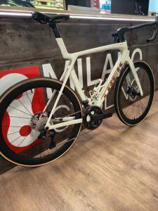 TREK - MADONE SLR 7 GEN 8 EraWhite, NO PERMUTE