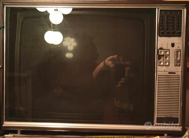 televisore bianco e nero philips