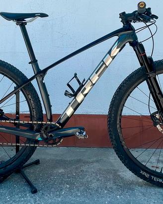 TREK PROCALIBER 9.7
con Pedali TAGLIA М 