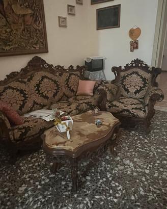 Vendita salotto e comodini