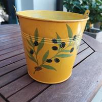 Copri vaso in metallo provenzale 