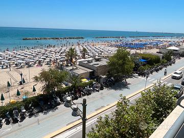 Appartamento fronte mare a civitanova marche