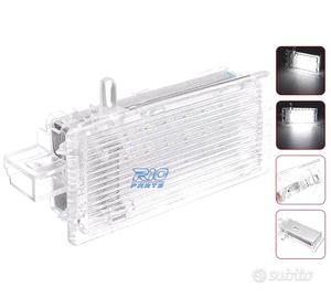 PLAFONIERA LED PER PORTAOGETTI O BAGAGLIAIO BMW E4