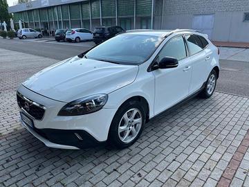 Volvo V40 cross country