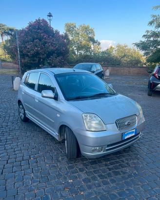 Kia Picanto benzina 1.1 euro 4