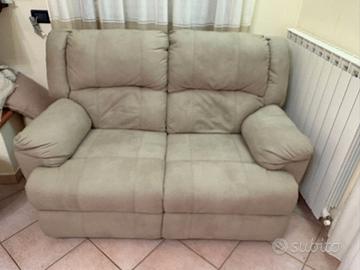 DIVANO MICRO FIBRA  2 POSTI CON RELAX ELETTRICO