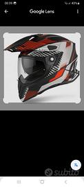 Casco airoh commander