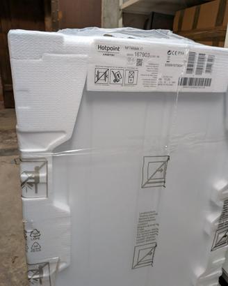 Lavatrice Hotpoint Ariston NF746WK