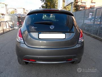 Lancia Ypsilon 1.2 69 CV 5 porte S&S Gold