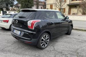 SSANGYONG Tivoli - 2015
