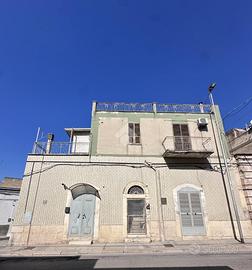CASA INDIPENDENTE A CANOSA DI PUGLIA
