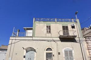 CASA INDIPENDENTE A CANOSA DI PUGLIA