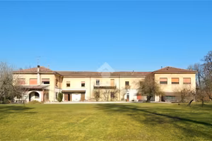 VILLA SINGOLA A PESSINA CREMONESE