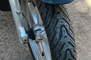 Aprilia scarabeo 200 cc