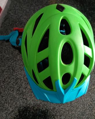 casco per bicicletta 