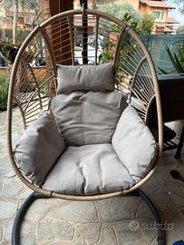 Dondolo da esterno con cuscini – Usato pochissimo