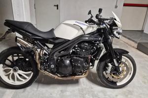 Speed Triple 1050