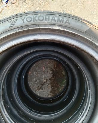 gomme Yokohama misura 225 45 17  94V