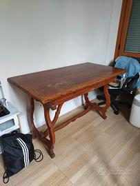 Scrivania 135x70xh.82