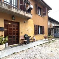 CASA DI CORTE A NAVE