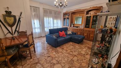 VR292 Appartamento 115 mq zona Mirabello
